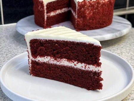 Red Velvet Gateau